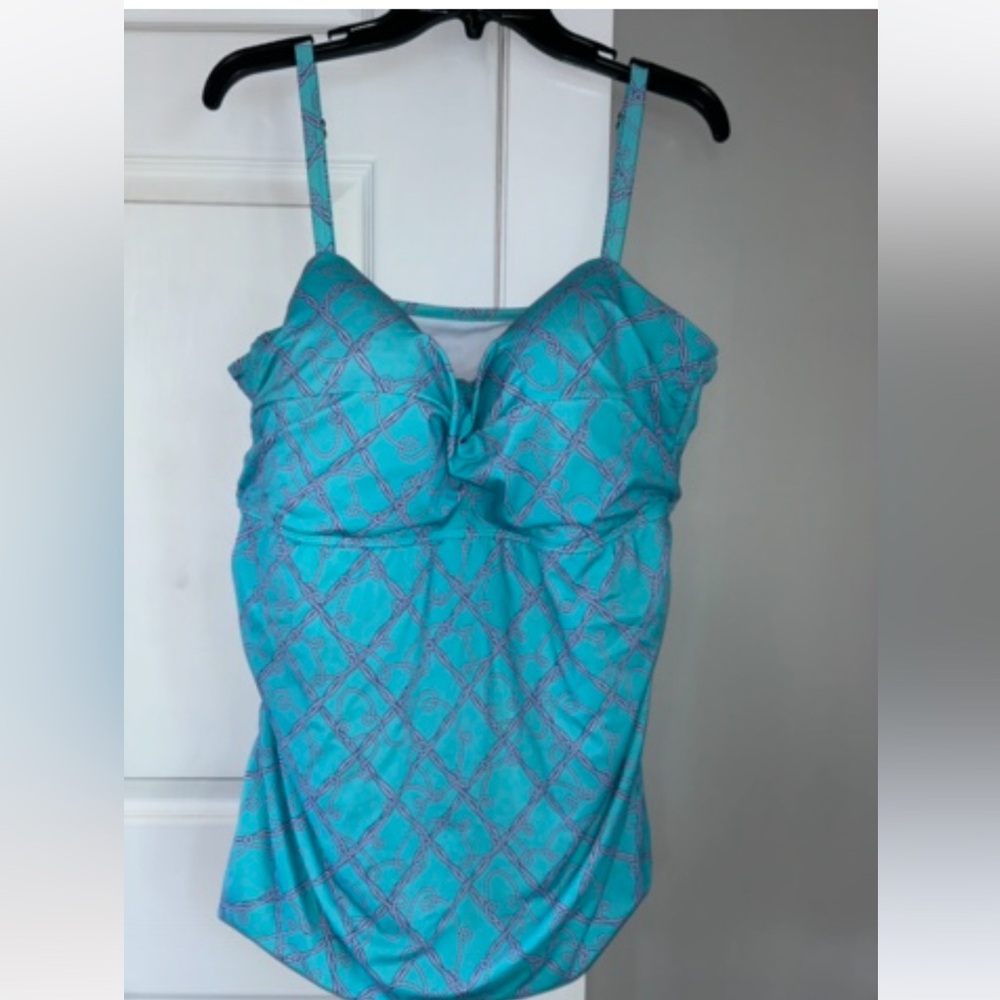 Crown & Ivy Swim Top